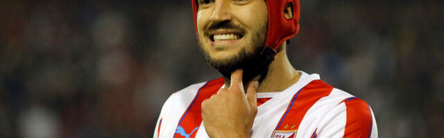 Kaciga za titulu: Kako je jedan detalj slomio dominaciju Partizana i vratio Zvezdi pehar (VIDEO)