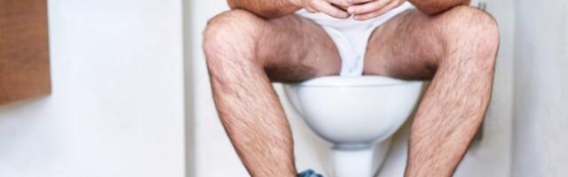 Šok u bolnici: Gledao u telefon sedeći na WC šolji, pa završio na hitnoj operaciji