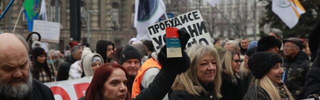 Sve sami "studenti" na blokaderskoj listi u Aranđelovcu: Jeftine maske za istrošene političare (FOTO/VIDEO)