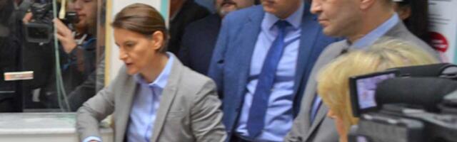 Akademski plenum: Ana Brnabić da dokaže tvrdnje o diverziji ili da joj se odredi pritvor