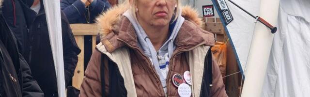 Niški gimnazijalci bojkotuju nastavu u znak podrške Dijani Hrki