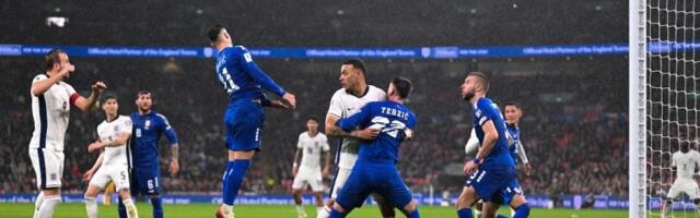 Treba rešiti ključan razlog neodlaska Srbije bar do baraža