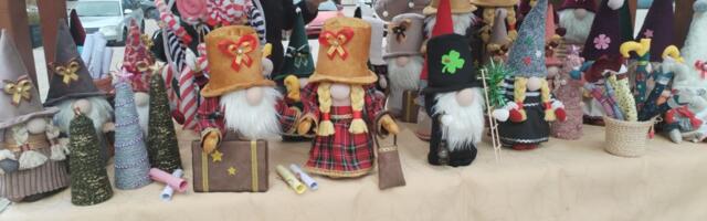 OTVOREN NOVOGODIŠNJI UŽIČKI BAZAR: Predstavljeni autentični i tradicionalni proizvodi užičkog kraja (FOTO)