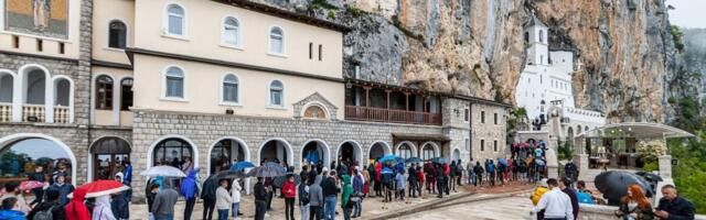 Ko ne sme da uđe u Ostrog? Pravila manastira su jasna