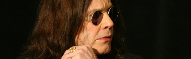 Ozi Ozborn i supruga donirali četiri bolesnička kolica Pančevu