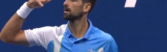 Novak u prisnom zagrljaju s najlepšom ženom sveta