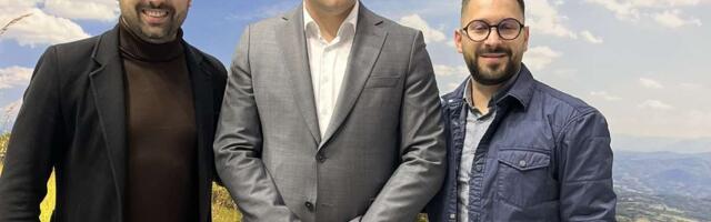 Ministar turizma obišao štand TO Dragačevo