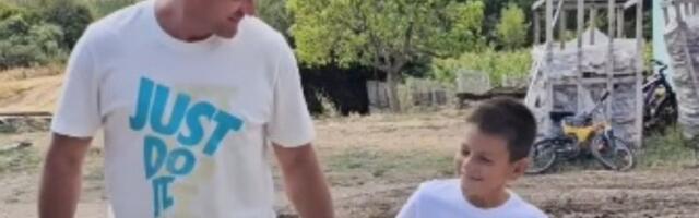 Humanitarac Marko Nikolić usrećio mališana bez roditelja: Čudo i solidarnost (VIDEO)