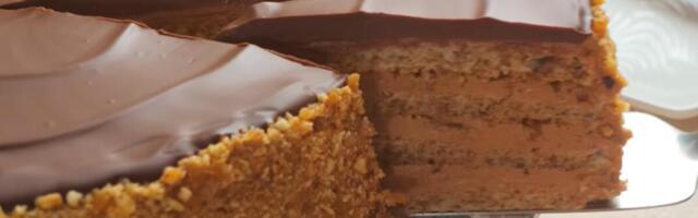 Kraljica među poslasticama vraća se na velika vrata: Čuvena Čemberlen torta osvaja srca na prvi zalogaj