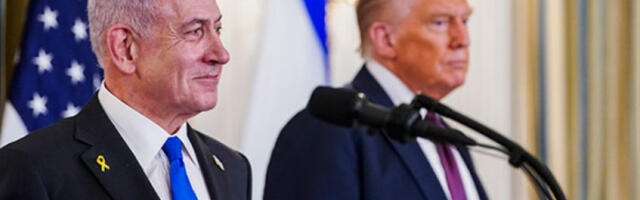 Нетанјаху на почетку сусрета са Трампом упутио речи хвале председнику САД