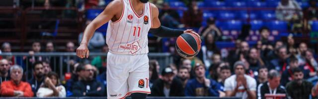 Vasa Micić odigrao brutalno, gledao tešku povredu u Evroligi