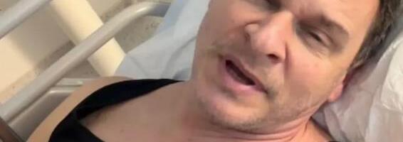 "U toku operacije uklonjeni su problemi..." Čuveni glumac se oglasio iz bolnice "Kad imaš preko 50 godina, ovo je neophodno..."