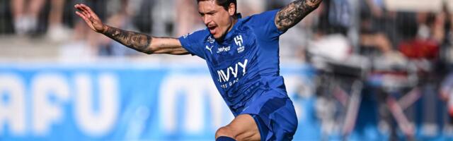 Oterali Mitrovića, pa promašili kao Liverpul – spas je stigao iz Istanbula