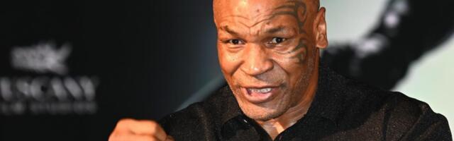 "BRED PIT JE BIO DROGIRAN, MOLIO ME JE DA GA NE UDARIM" Od Tajsona niko nije vodio LUĐI ŽIVOT: Prijatelj čuvao stražu dok je imao odnose sa manekenkom!