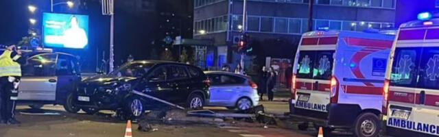 Преминуо младић на којег је након удеса пао семафор