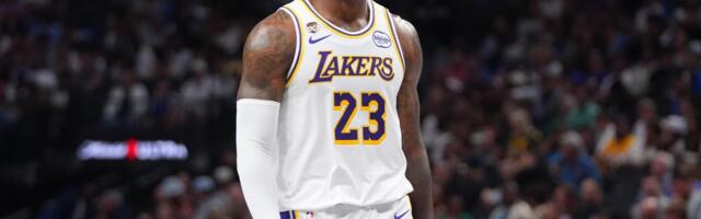 ŠOU LEBRONA DŽEJMSA! Lejkersi srušili Golden Stejt na krilima legende NBA lige (VIDEO)