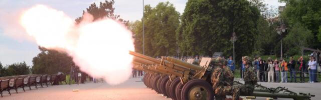 Почасна артиљеријска паљба поводом Дана Војске Србије