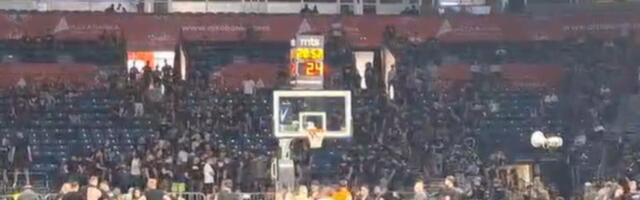 Haos u Areni! Žestoka tuča Grobara pred meč Partizan - Dubai, letele stolice, jedan navijač skroz iscepan