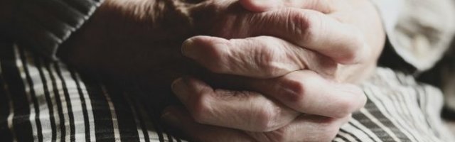 PREMINULA DVA KORISNIKA DOMA ZA STARE U SMEDEREVU! Država dala nalog da se svi ostali testiraju na koronu!