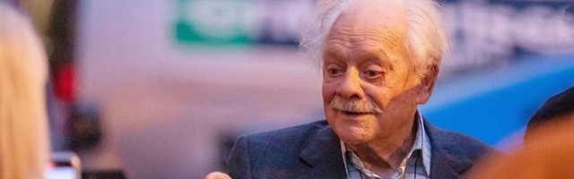 Del Boj se pretvorio u slatkog dedicu - nema šanse da biste ga prepoznali na prvi pogled