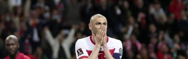 RAZNEO GA: Besni navijač "UPUCAO" Buraka Jilmaza zbog promašenog penala! (VIDEO)