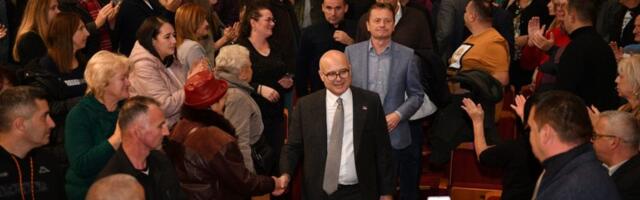Vučević u Čačku: Ne smemo dozvoliti da anarhija sa društvenih mreža pređe na ulice (FOTO)