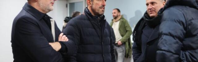 SPECIJALAN GOST NA BANOVOM BRDU: Veljko Paunović pratio duel Čukaričkog i IMT-a!