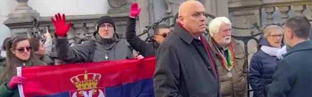 Dan državnosti Srbije obeležen u Briselu: Aktivisti pokušali da prekinu simboličnu manifestaciju