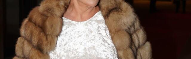 ĐANIJEVA SLAĐA ŠETA TAŠNU KOJA KOŠTA ČITAVO BOGATSTVO! Ponosno pokazala brendirani komad koji ima cenu da vam se zavrti u glavi (FOTO)