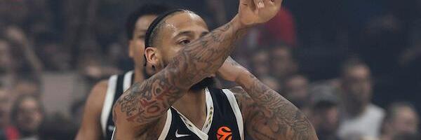 NEMOGUĆ KOŠ KARLIKA DŽONSA KOJI JE REŠIO VEČITI DERBI: Ovako je Partizan savladao Crvenu zvezdu