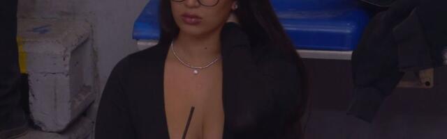 Svi su gledali samo u nju: Atraktivna navijačica "zapalila" Pionir tokom meča Zvezda - Kluž