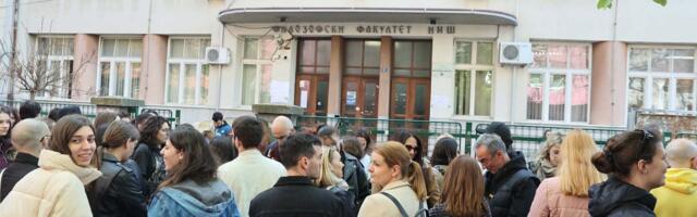 Protest niških studenata sutra zbog oduzimanja dozvola za rad departmanima Filozofskog fakulteta