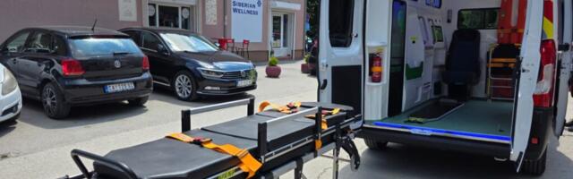 Dom zdravlja dobio novo sanitetsko vozilo od grada Čačka za Službu hitne pomoći