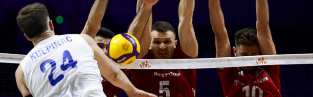 Hladan tuš za Srbiju! Turci deklasirali "orlove", Arena zanemela nakon poraza