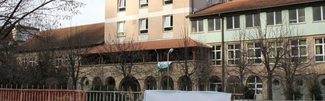 SAMOUBISTVO U NOVOM PAZARU – Bivši pripadnik MUP-a skočio kroz prozor bolnice