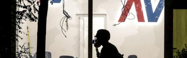 Tri osobe uhapšene zbog sumnje da su razbile prostorije SNS u Cvijićevoj