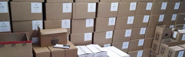 U Subotici zaplenjeni parfemi vredni skoro 6 miliona dinara! Prodavao ih bez dokumentacije