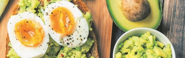 UKUSNI ZALOGAJČIĆI! Kanapei sa namazom od avokada i jajima! (RECEPT)