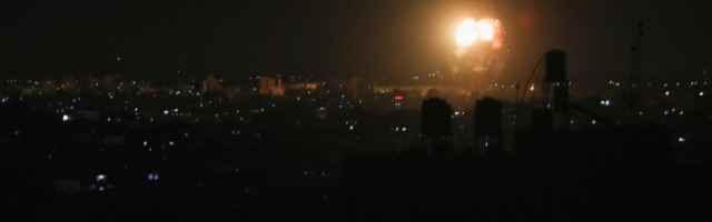Izrael izveo vazdušne udare na Gazu nakon što je Hamas pustio zapaljive balone