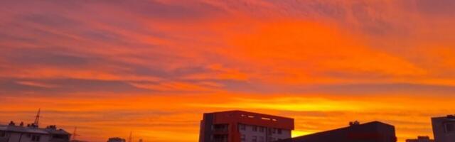 Zašto je jutros bilo vatreno nebo nad Beogradom (FOTO)