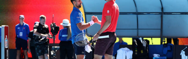 Zverev očitao lekciju publici zbog zvižduka, pa se poklonio Novaku: Samo poštovanje za tog čoveka! /VIDEO/