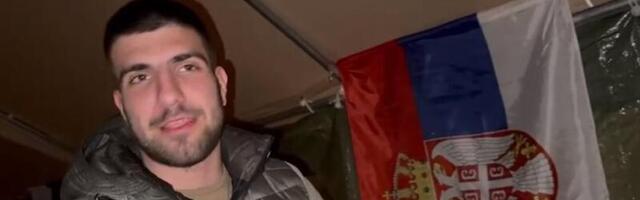 KAKO PROTIČE NOĆ U PIONIRSKOM PARKU: Studenti se pripremaju za odlazak u krevet (VIDEO)
