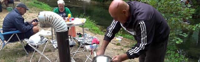 Takmičenje u kuvanju riblje čorbe: „Tajna je u tome da…“ (VIDEO)