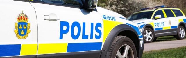 UŽAS u Stokholmu: Automobil udario u grupu ljudi, dve osobe teško povređene!