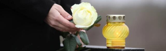 Poznati pevač preminuo od sepse: Glas jedne epohe utišan zauvek, prijatelji i publika u neverici