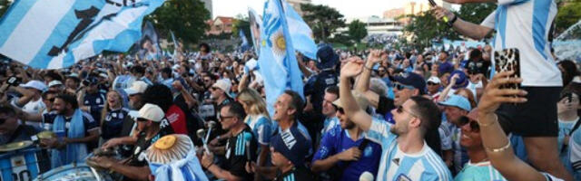 Prva tuča navijača na Mundijalu: Makljaža Argentinaca i Alžiraca (VIDEO)