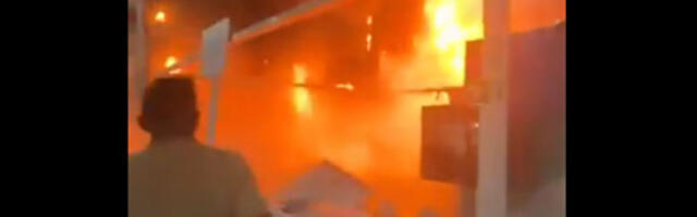 Избио пожар на климатском самиту у Бразилу, људи евакуисани (видео)