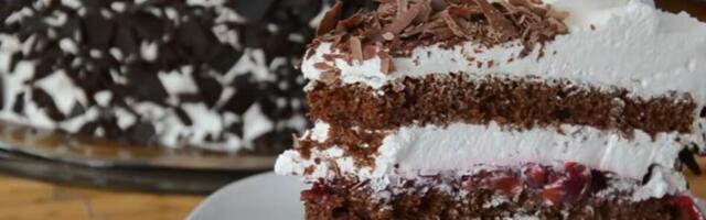 Umutiš, složiš i poslužiš: Lažna Švarcvald torta gotova za 20 minuta, a savršeno kremasta!