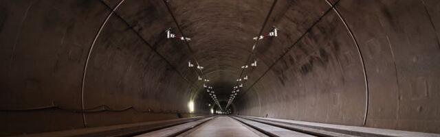 Tunel ispod Lamanša delimično otvoren posle nestanka struje, Evrostar upozorava na kašnjenja