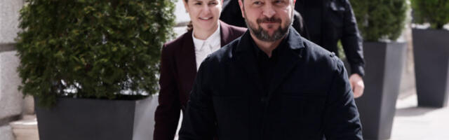 Зеленски: Стигли сигнали из Америке о наставку мировних преговора са Русијом